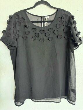 5/$20 BELLATRIX Women’s Sheer Black Floral Appliqué Short Sleeve Blouse - XL